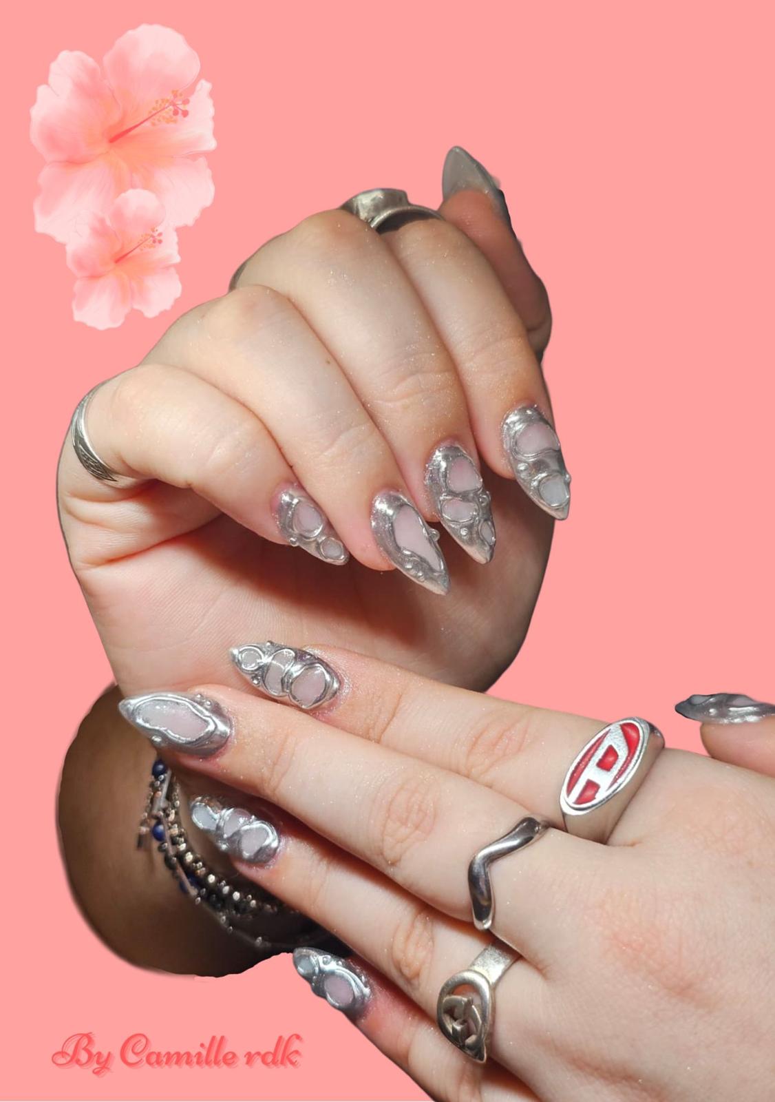 Réalisation nail art